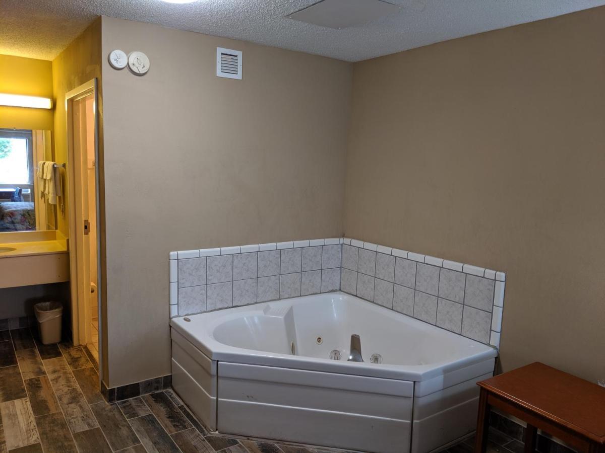 Economy Inn Express Rock Hill Exteriör bild